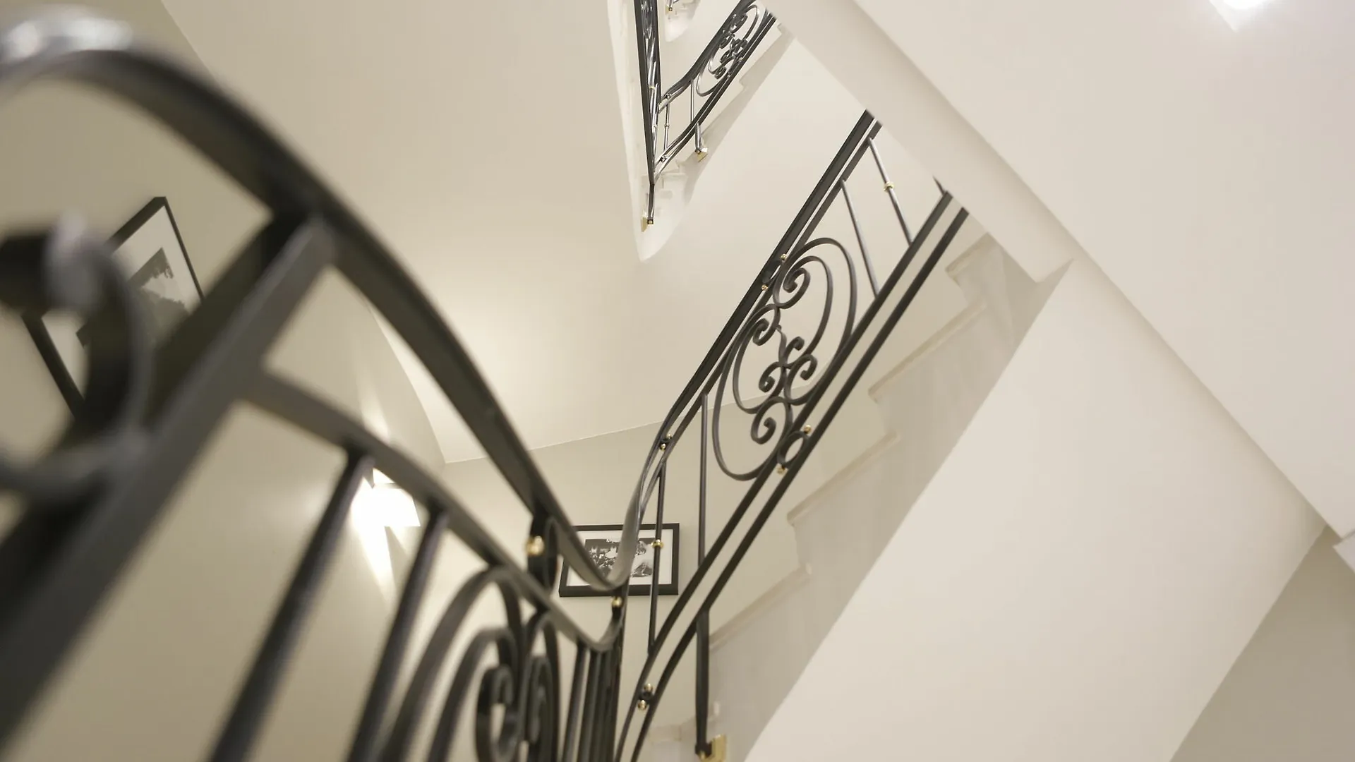 Roi De Sicile - Rivoli -- Luxury Aparthotel 4*